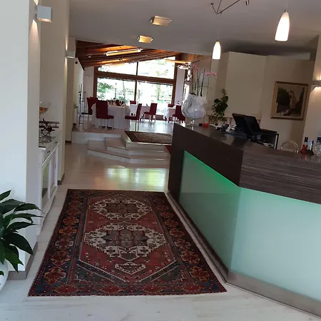 La Staffa Otel Liedolo